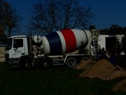 Stavba opěrné zdi u zahrady školy 2017